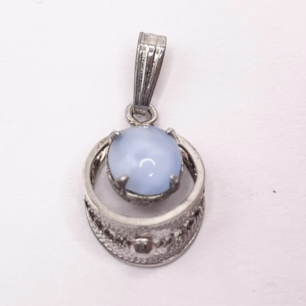 Vintage 1950’s Blue Cats Eye 925 Sterling Silver Pendant